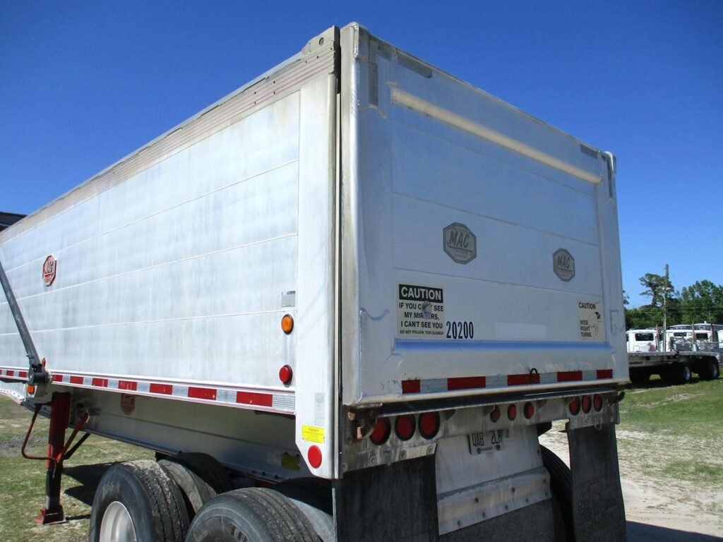 2004 MAC Trailer 28 FT  TANDEM AXLE FLORIDA SPEC