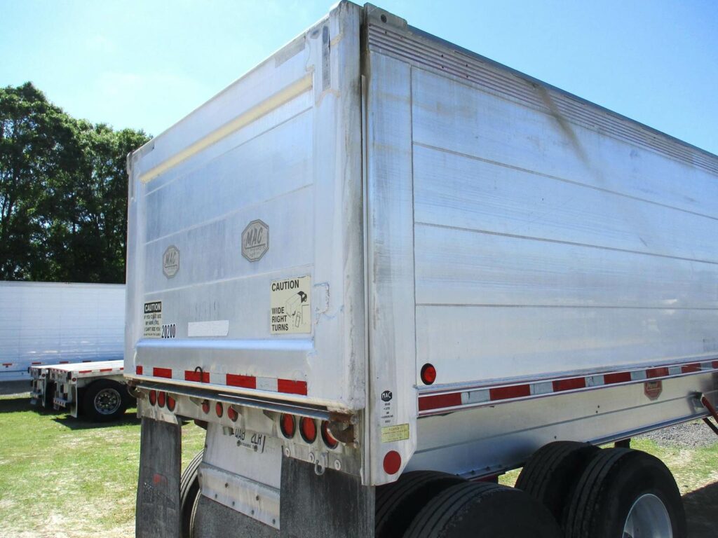 2004 MAC Trailer 28 FT  TANDEM AXLE FLORIDA SPEC