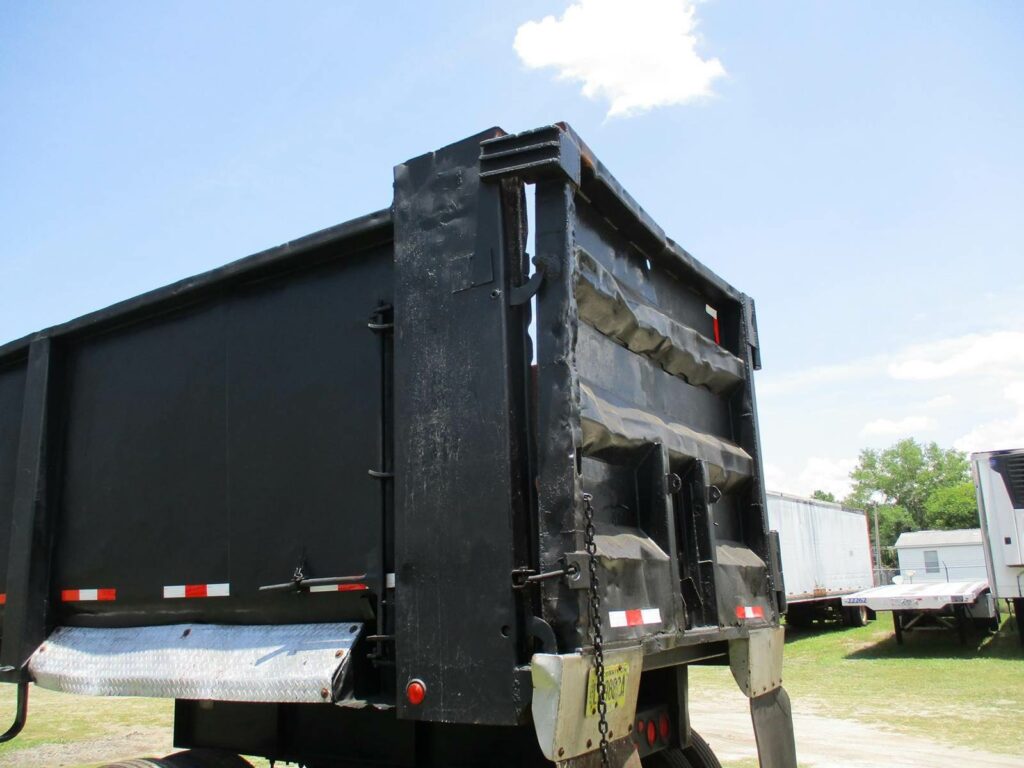 1995 MONTONE 39X96X66 STEEL FRAMELESS END DUMP