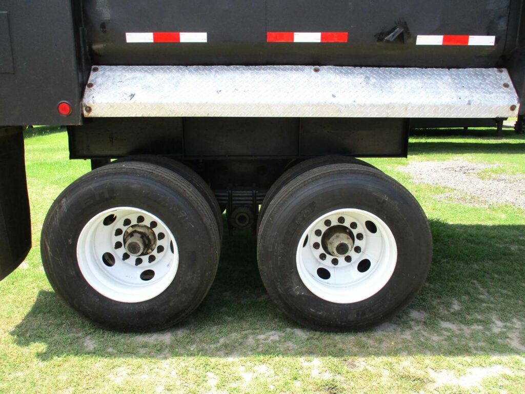 1995 MONTONE 39X96X66 STEEL FRAMELESS END DUMP