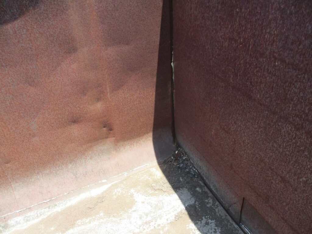 1995 MONTONE 39X96X66 STEEL FRAMELESS END DUMP