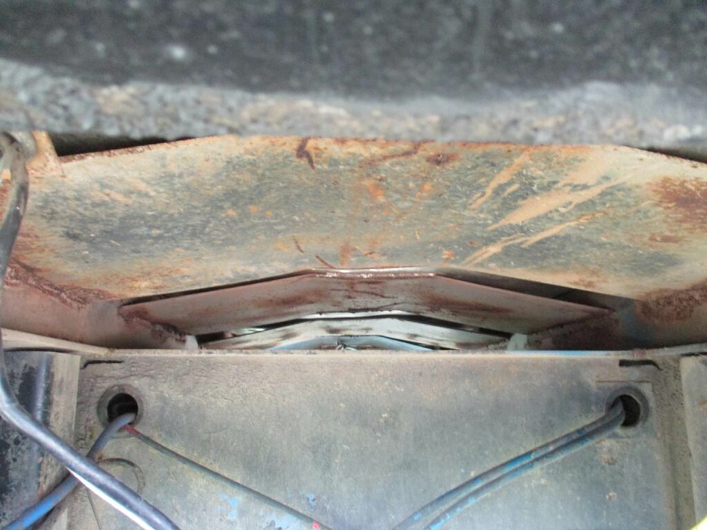 1995 MONTONE 39X96X66 STEEL FRAMELESS END DUMP