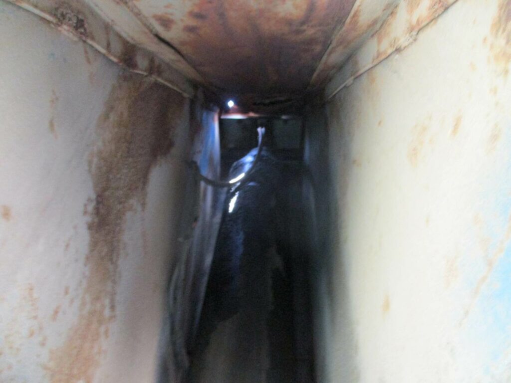 1995 MONTONE 39X96X66 STEEL FRAMELESS END DUMP