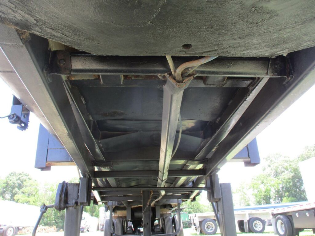 1995 MONTONE 39X96X66 STEEL FRAMELESS END DUMP