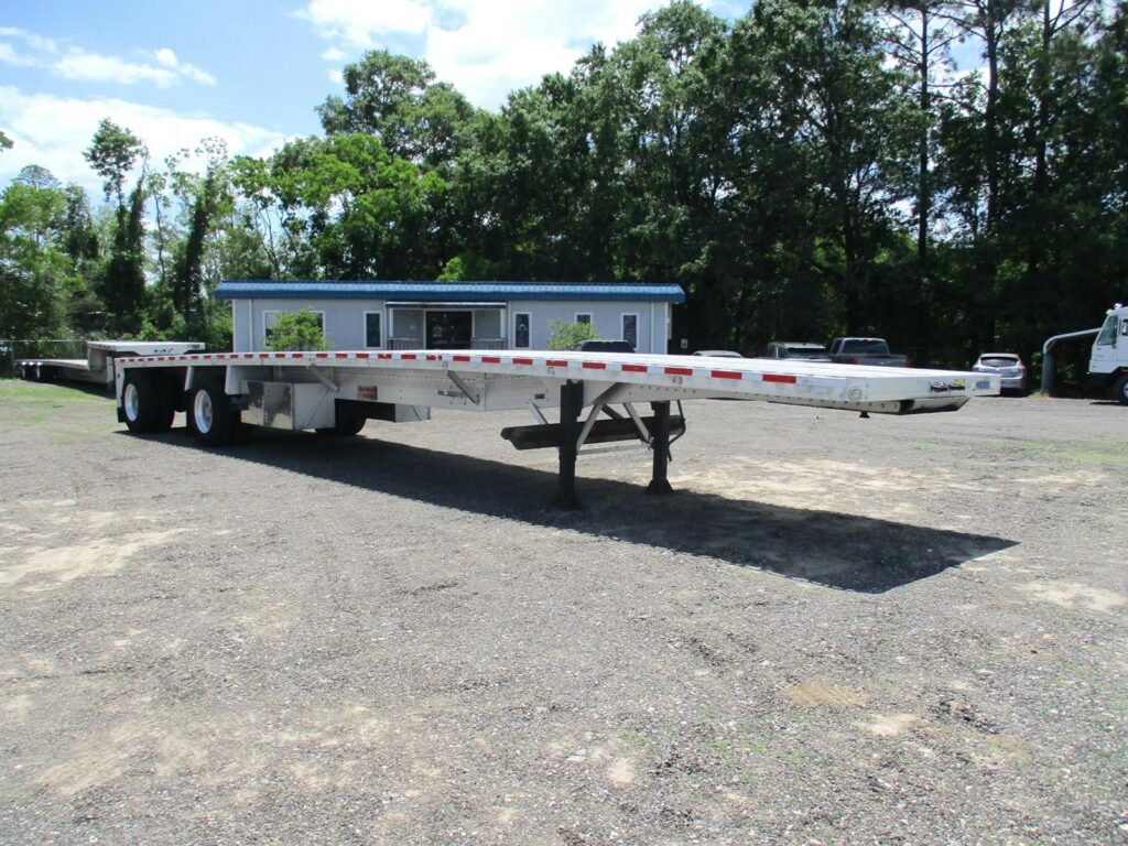 2016 Reitnouer 48X102 SPREAD AXLE 2 TOOLBOXES