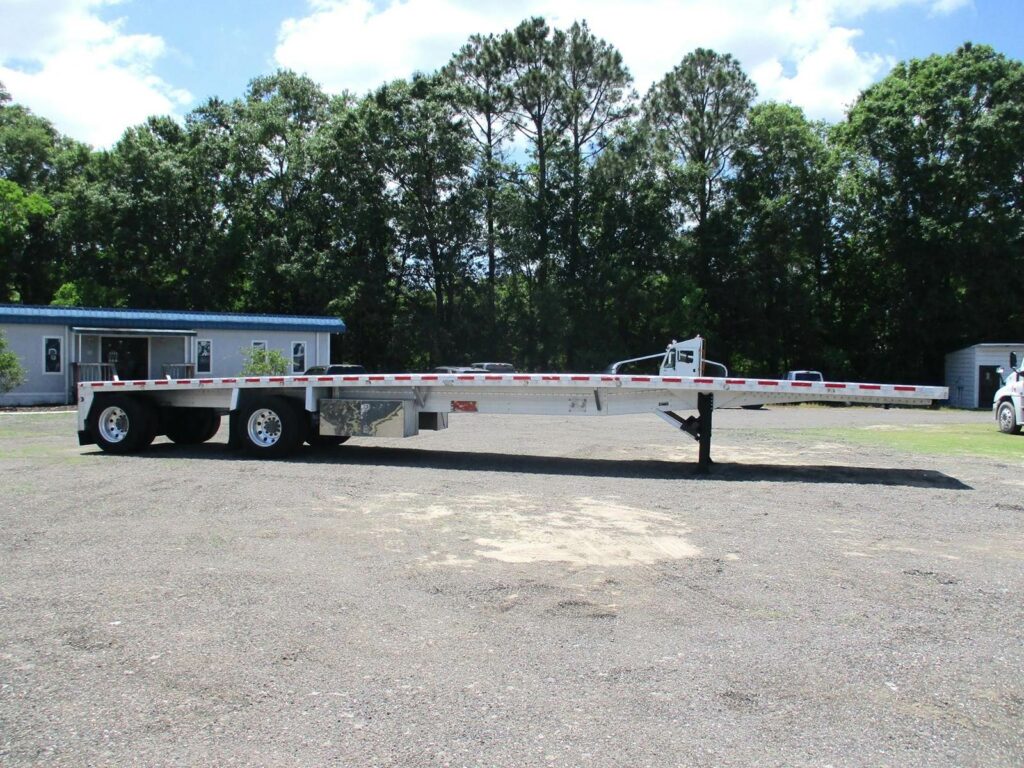 2016 Reitnouer 48X102 SPREAD AXLE 2 TOOLBOXES