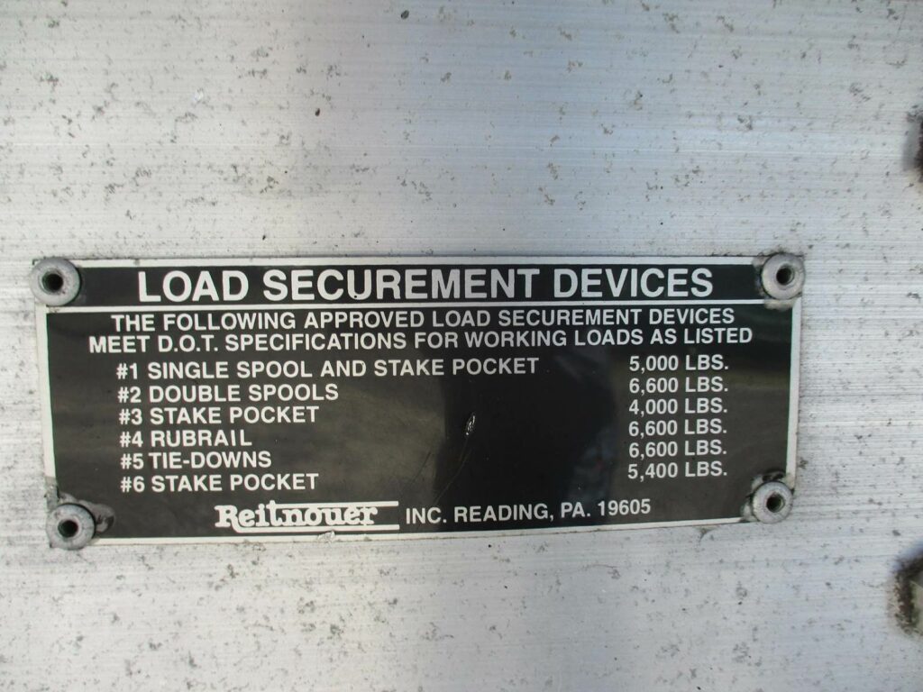 2016 Reitnouer 48X102 SPREAD AXLE 2 TOOLBOXES