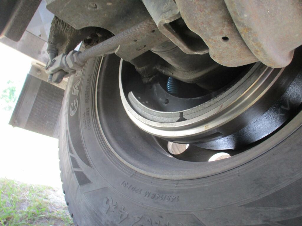 2016 Reitnouer 48X102 SPREAD AXLE 2 TOOLBOXES