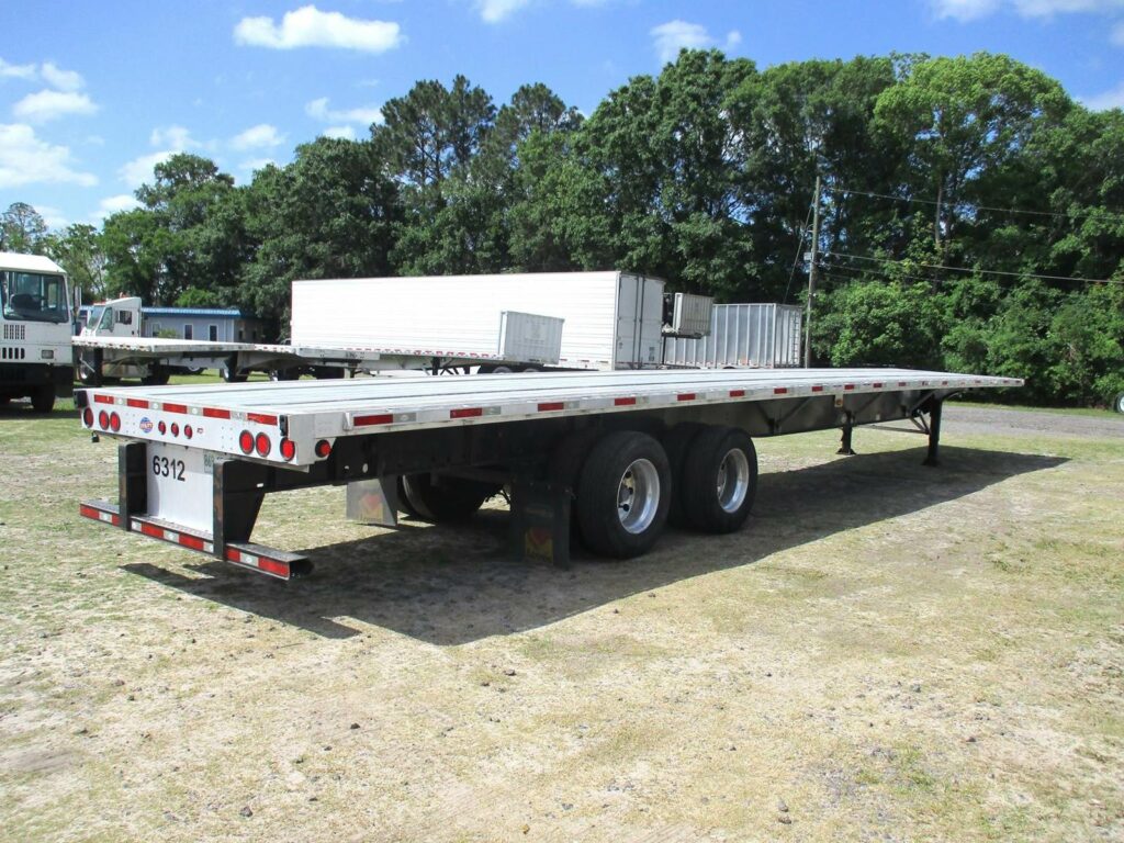 2020 UTILITY 53X102 COMBO FLATBED WITH REAR SLIDING AXLE