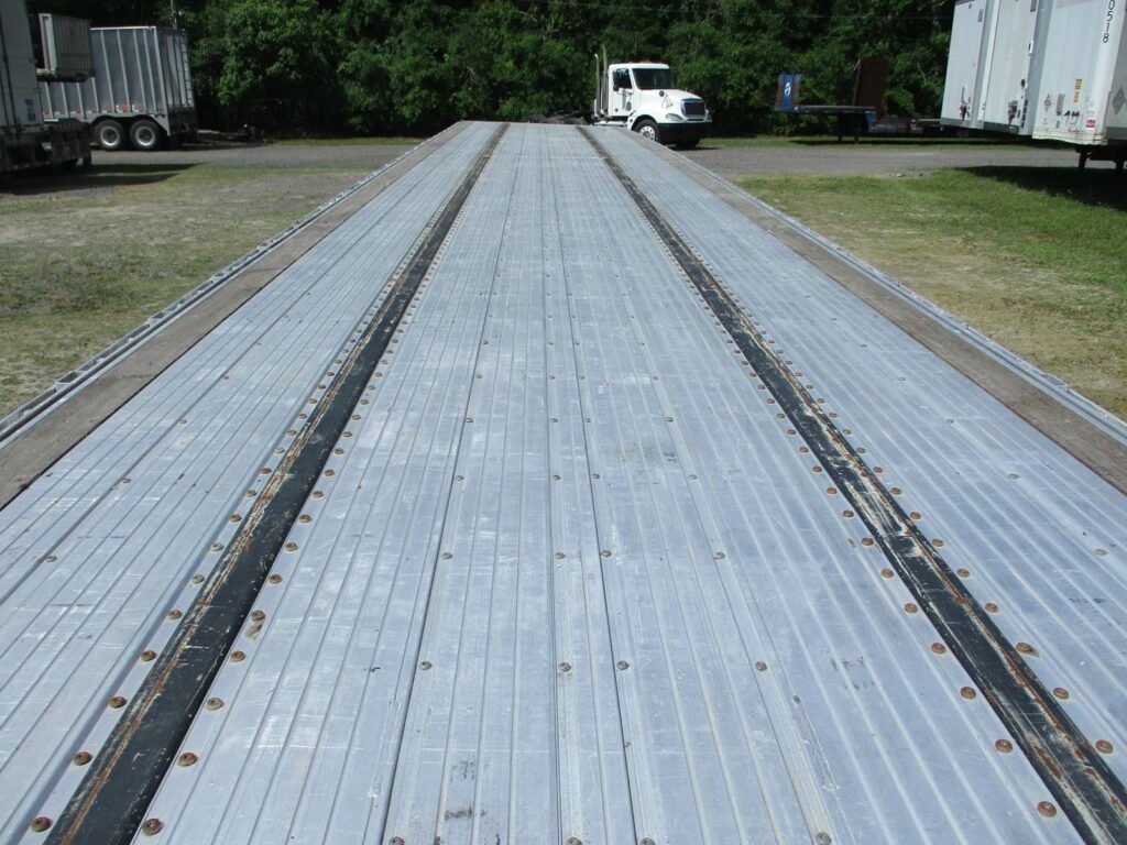 2020 UTILITY 53X102 COMBO FLATBED WITH REAR SLIDING AXLE