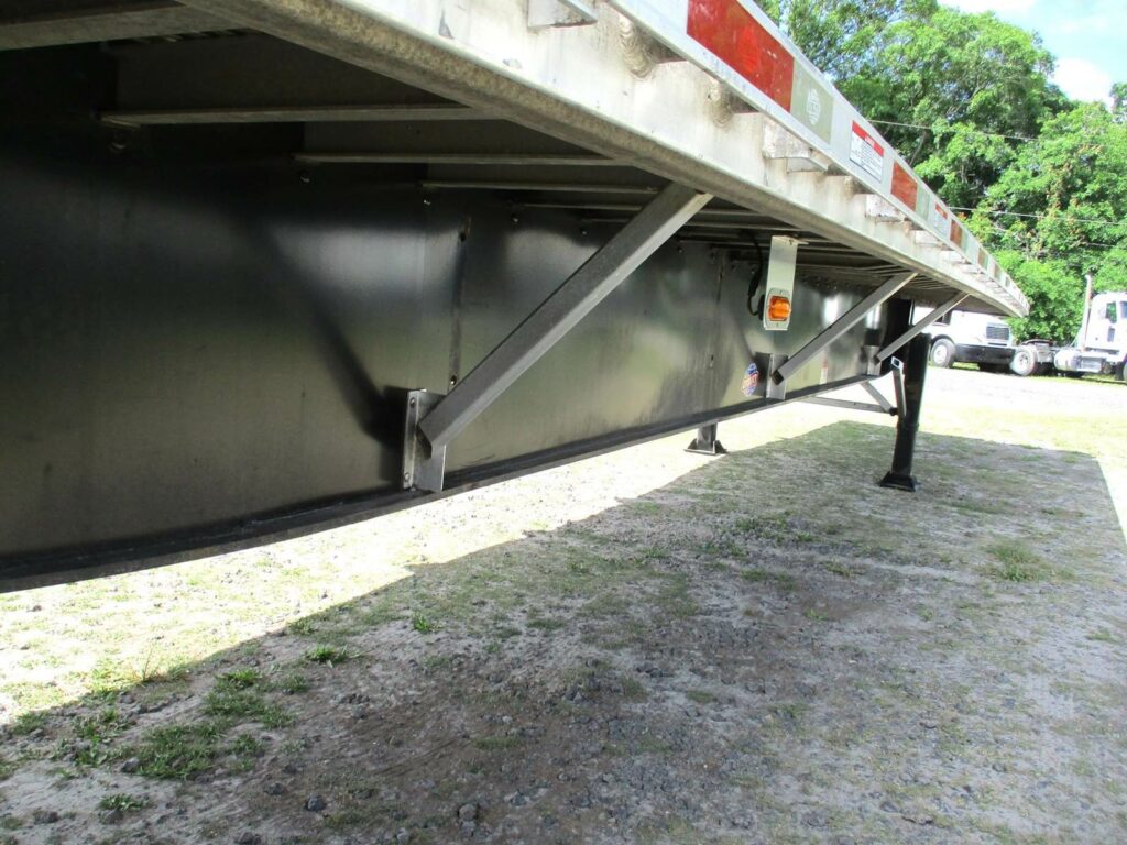 2020 UTILITY 53X102 COMBO FLATBED WITH REAR SLIDING AXLE