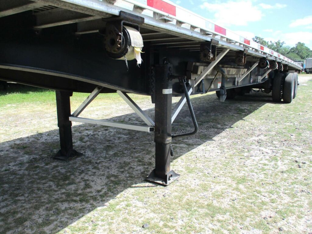 2020 UTILITY 53X102 COMBO FLATBED WITH REAR SLIDING AXLE