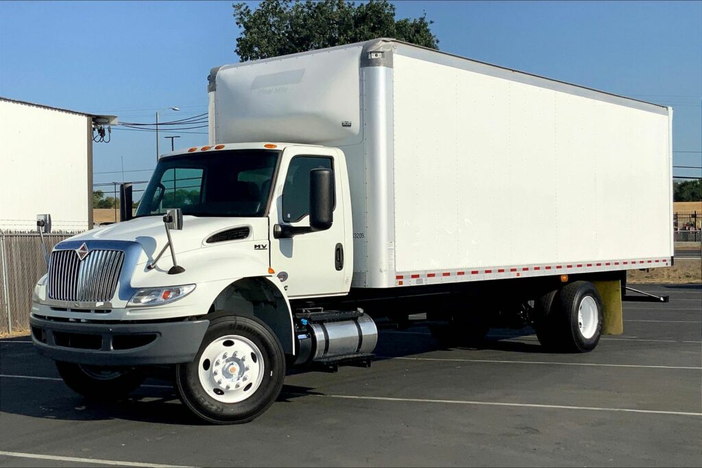 2020 CUM MV607 Medium Conventional