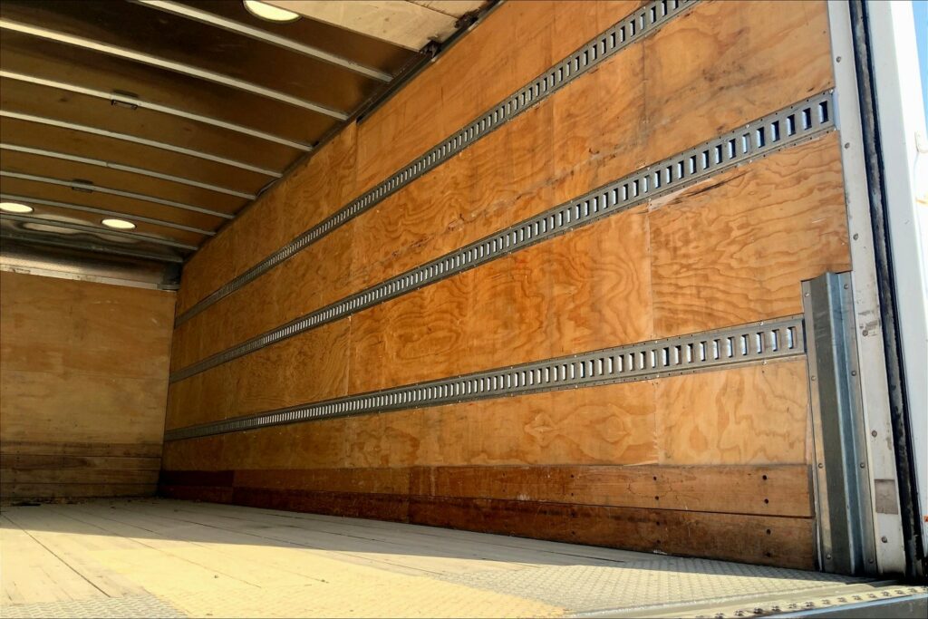 2020 CUM MV607 Medium Conventional