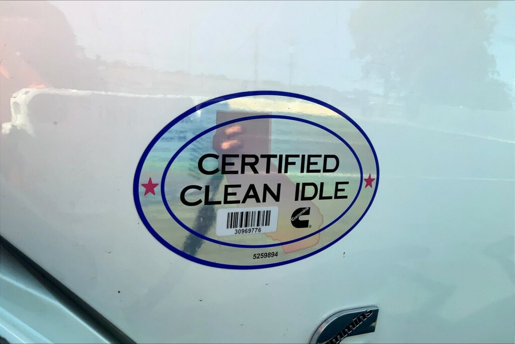 2020 CUM MV607 Medium Conventional