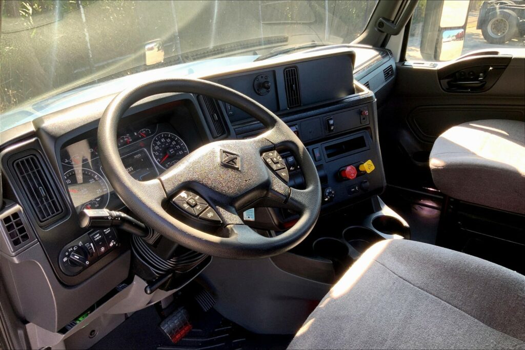 2020 CUM LT625 6×4 Day Cab