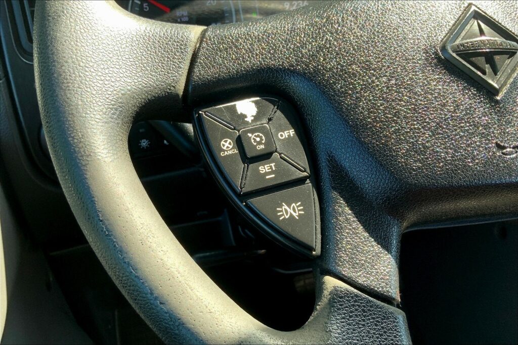 2020 CUM LT625 6×4 Day Cab