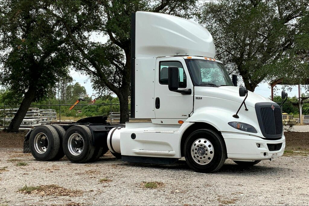 2021 INT RH613 6×4 Day Cab