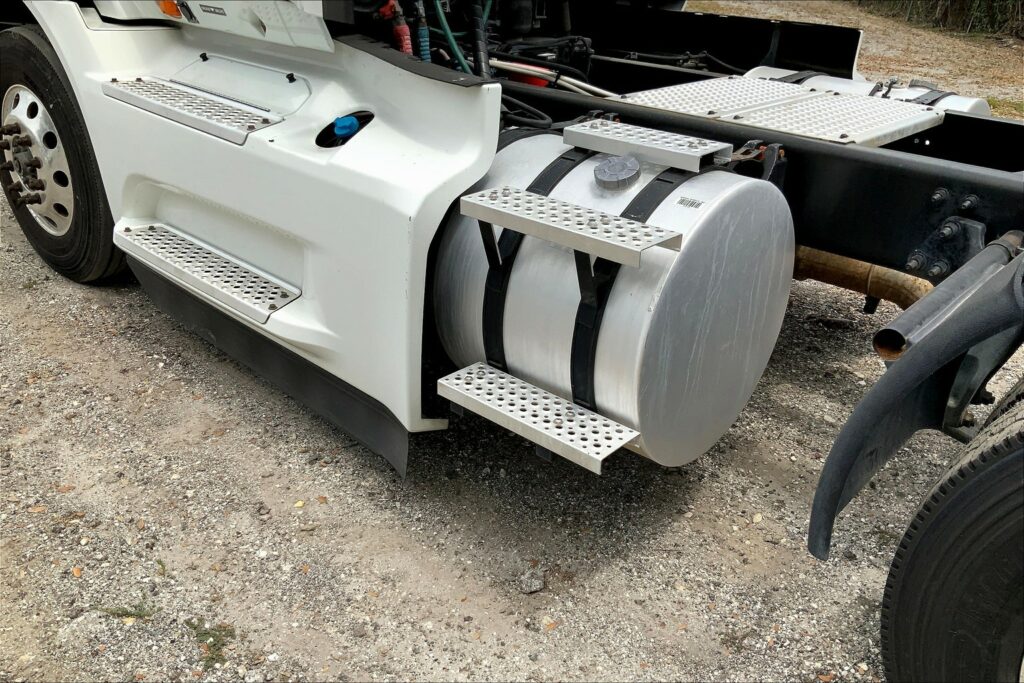 2021 INT RH613 6×4 Day Cab