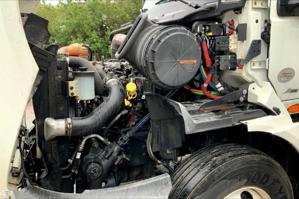 2019 INT RH613 4×2 Day Cab