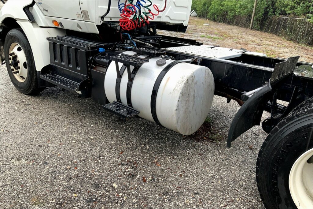 2019 INT RH613 4×2 Day Cab