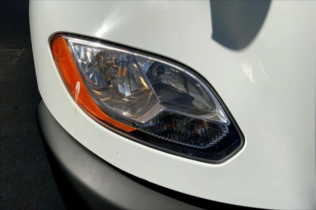 2021 CUM LT625 6×4 Sleeper