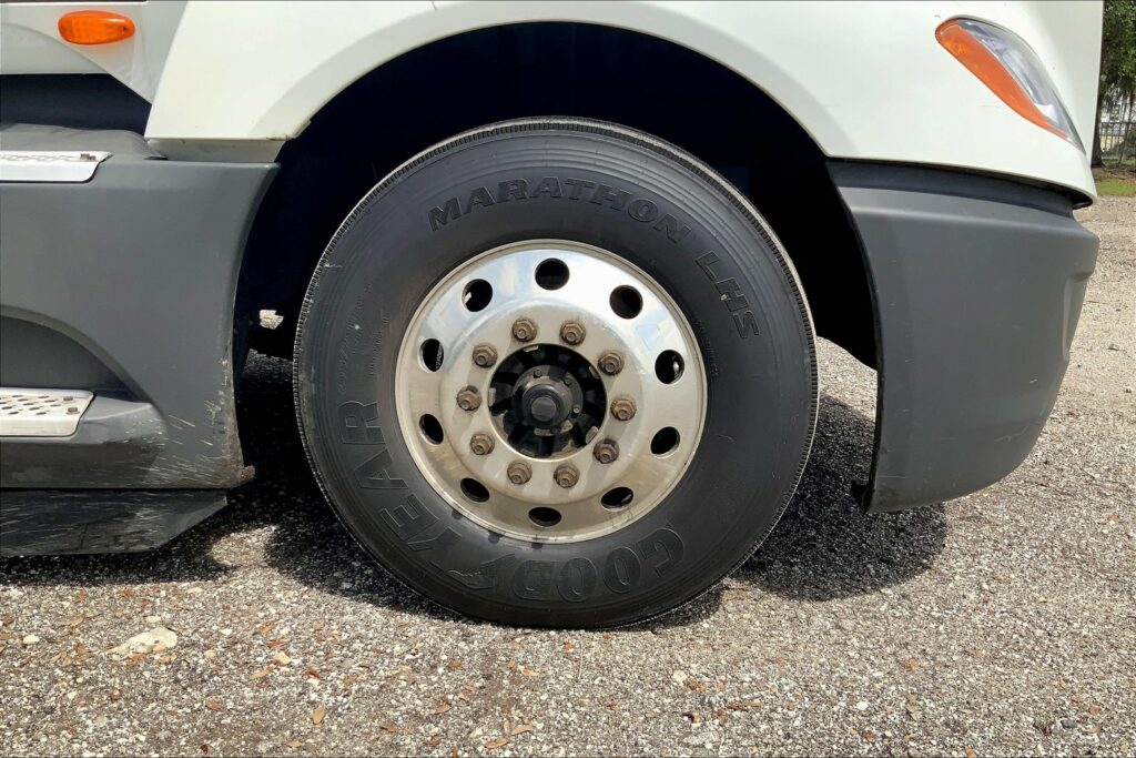 2021 CUM LT625 6×4 Day Cab