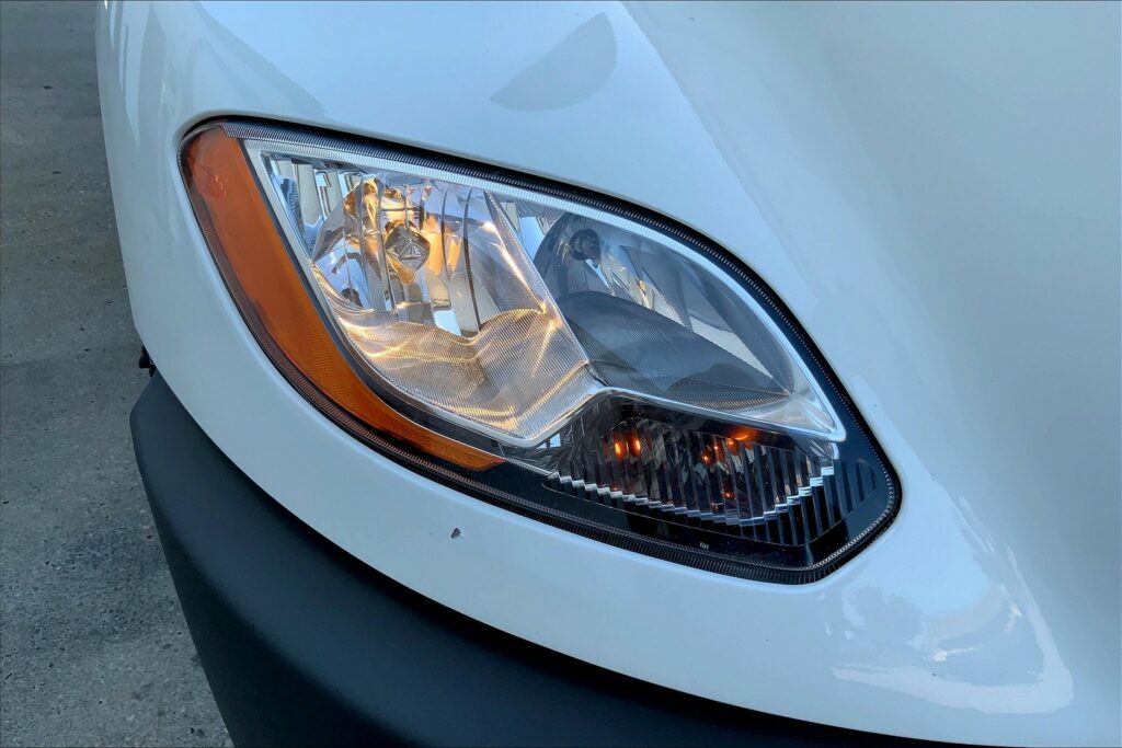 2021 CUM LT625 6×4 Sleeper