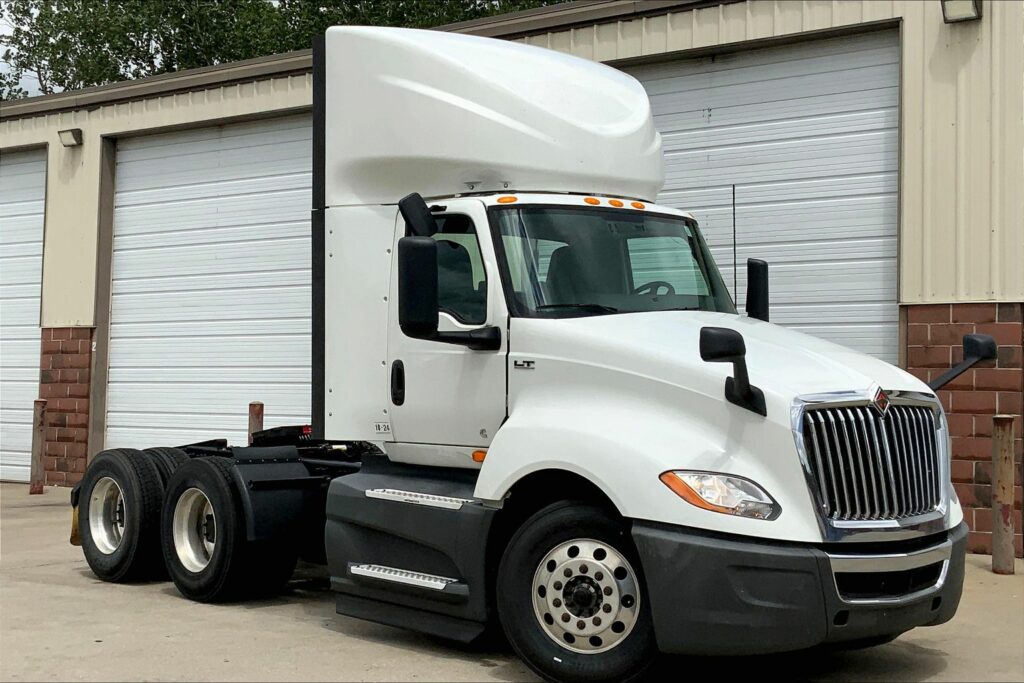 2020 CUM LT625 6×4 Day Cab