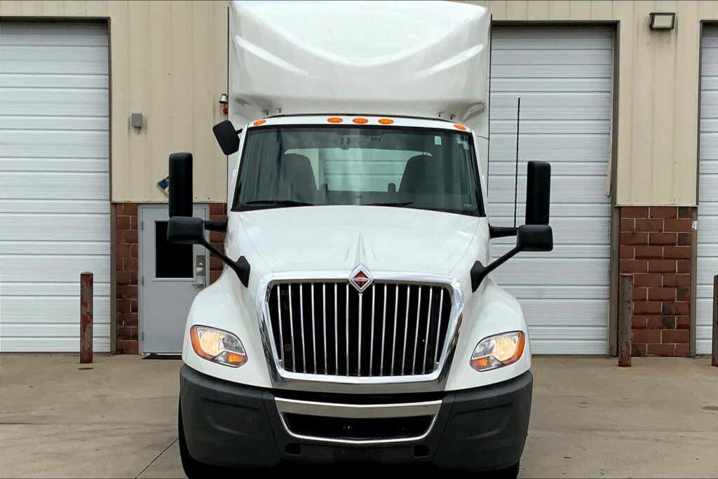 2020 CUM LT625 6×4 Day Cab