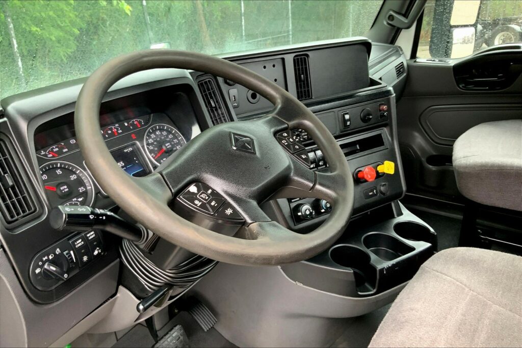 2020 CUM LT625 6×4 Day Cab