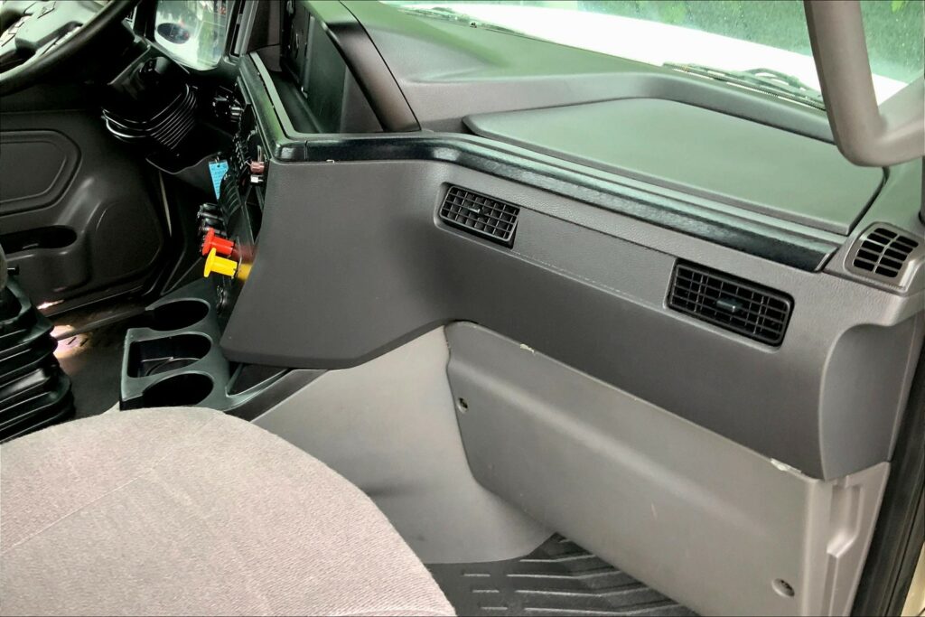 2020 CUM LT625 6×4 Day Cab