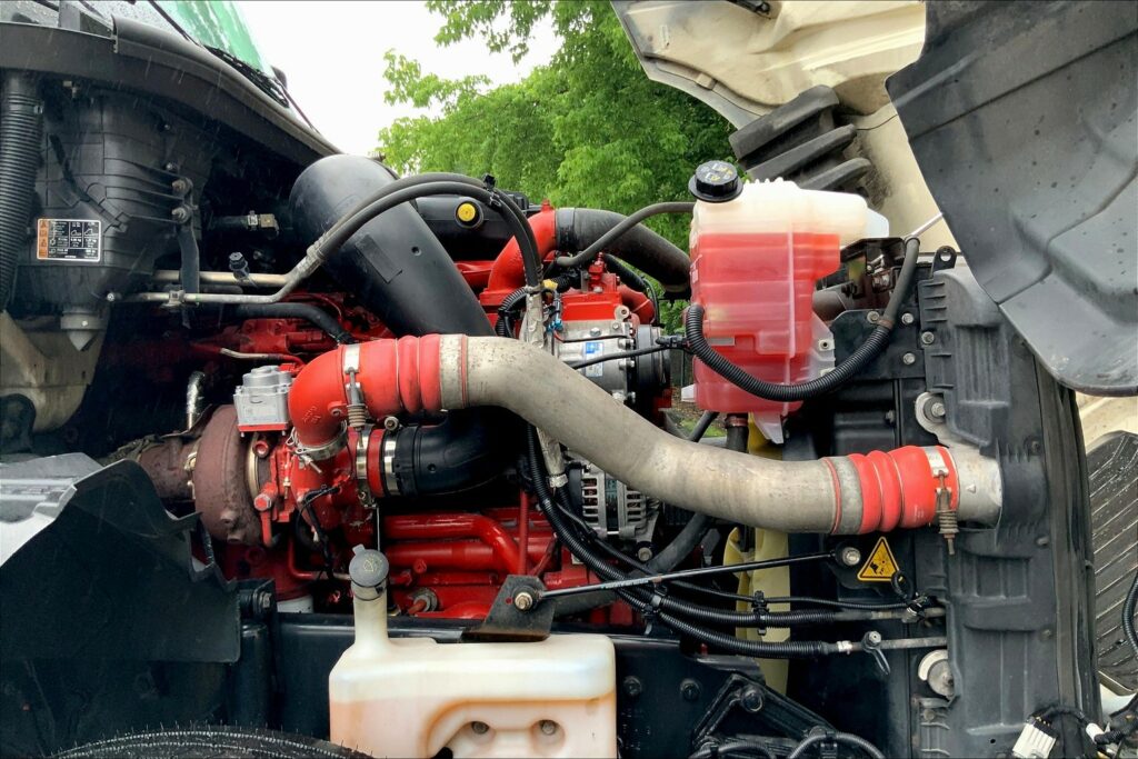 2020 CUM LT625 6×4 Day Cab