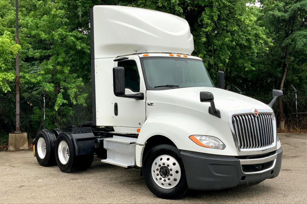 2020 CUM LT625 6×4 Day Cab