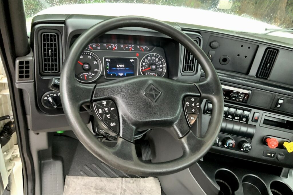 2020 CUM LT625 6×4 Day Cab