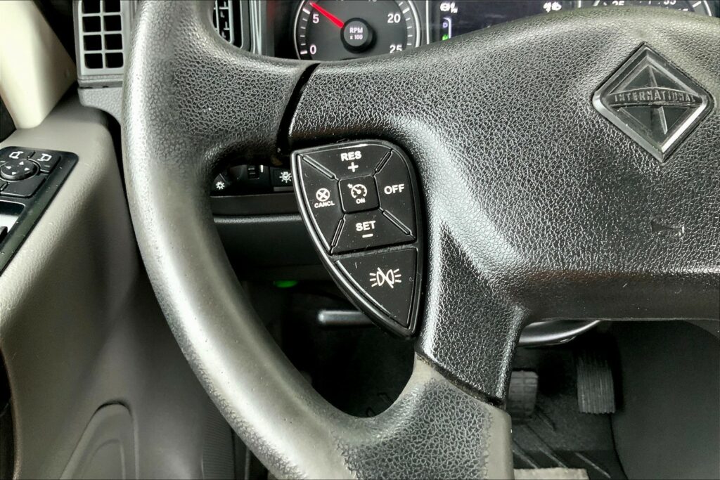 2020 CUM LT625 6×4 Day Cab