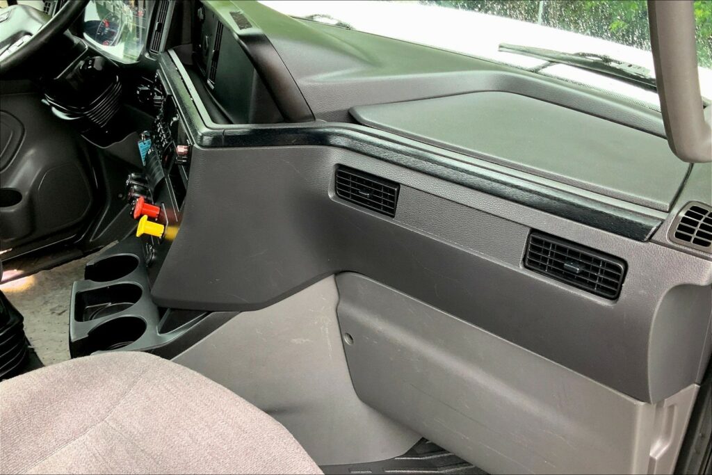 2020 CUM LT625 6×4 Day Cab