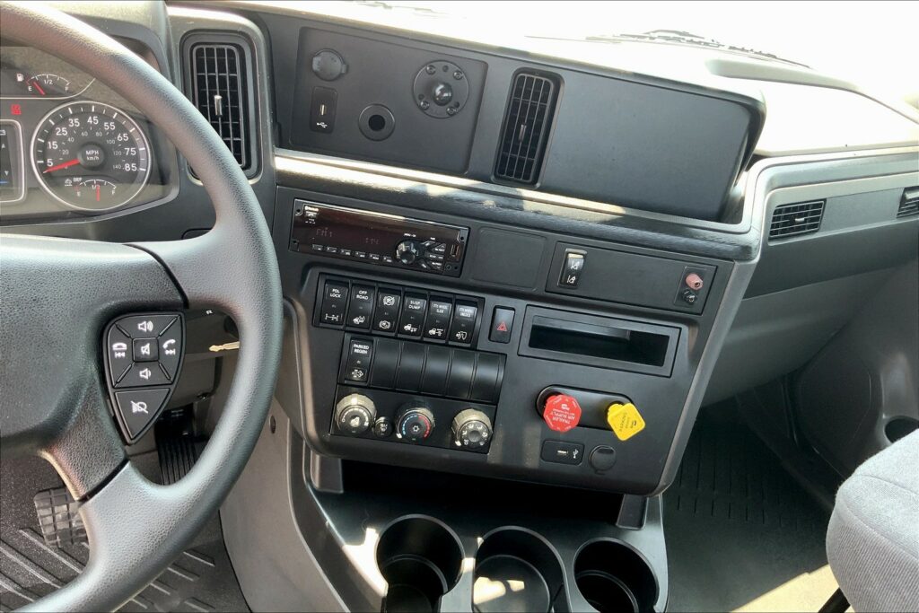 2020 CUM LT625 6×4 Day Cab