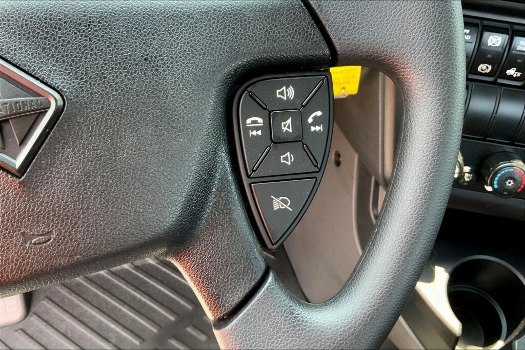 2020 CUM LT625 6×4 Day Cab