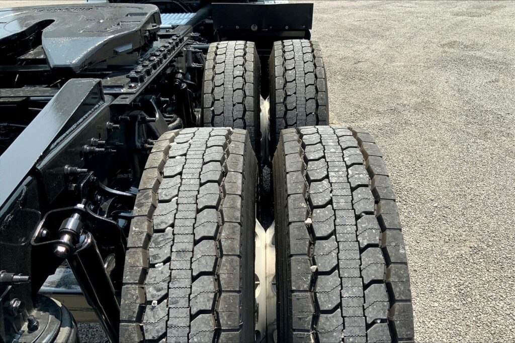 2020 CUM LT625 6×4 Day Cab