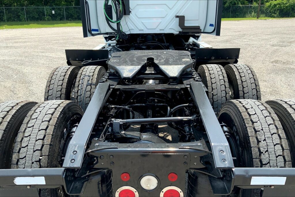 2020 CUM LT625 6×4 Day Cab