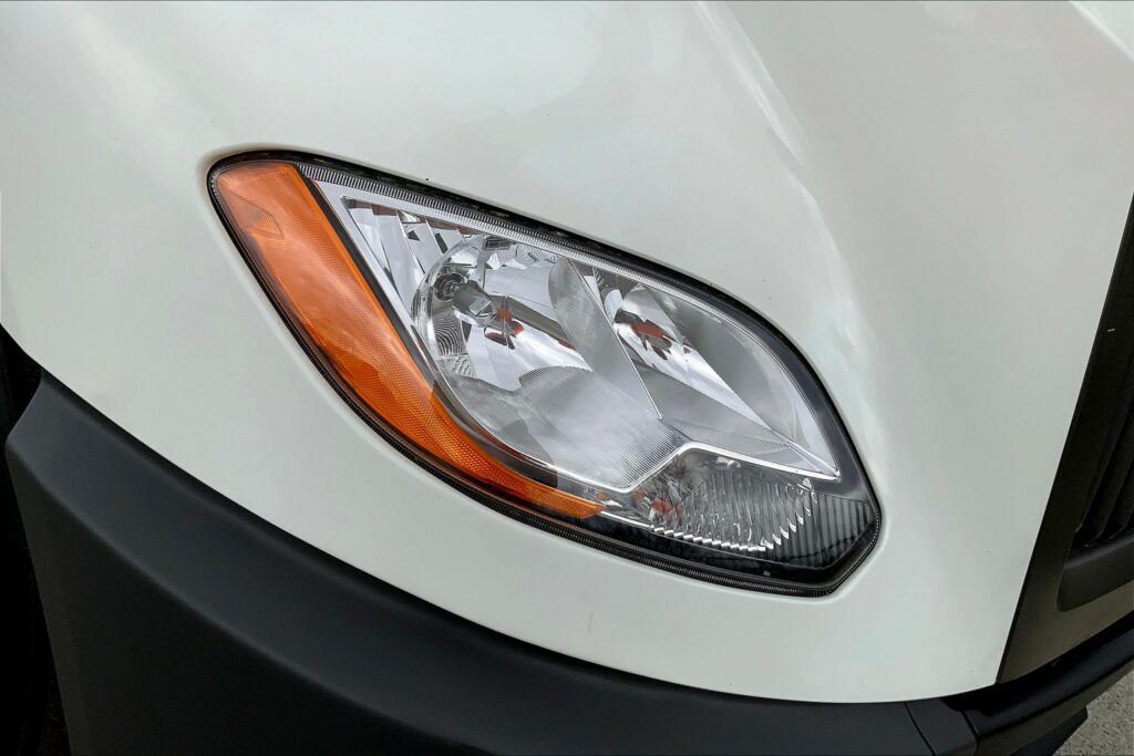 2021 CUM LT625 6×4 Sleeper