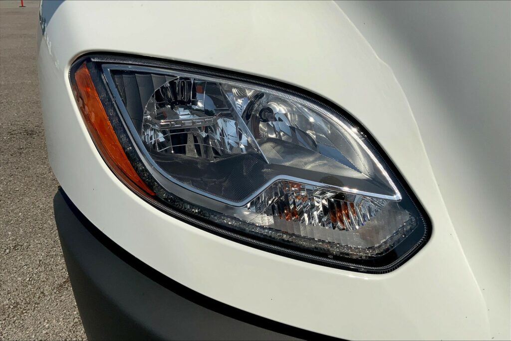 2023 CUM LT625 6X4 Sleeper