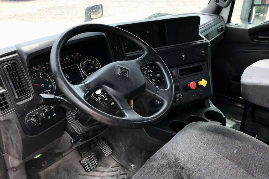 2021 INT LT625 6×4 Day Cab