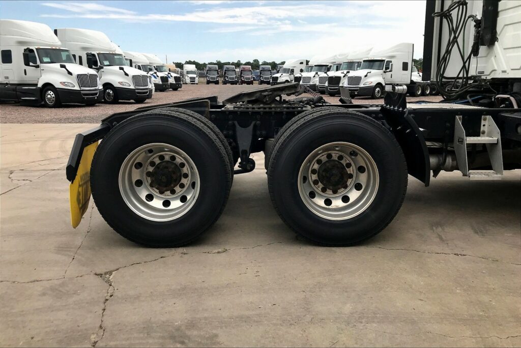 2021 INT LT625 6×4 Day Cab