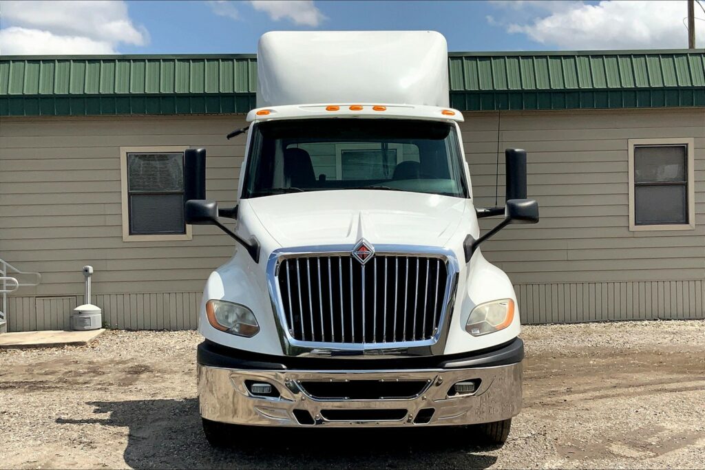 2018 INT LT625 6×4 Day Cab