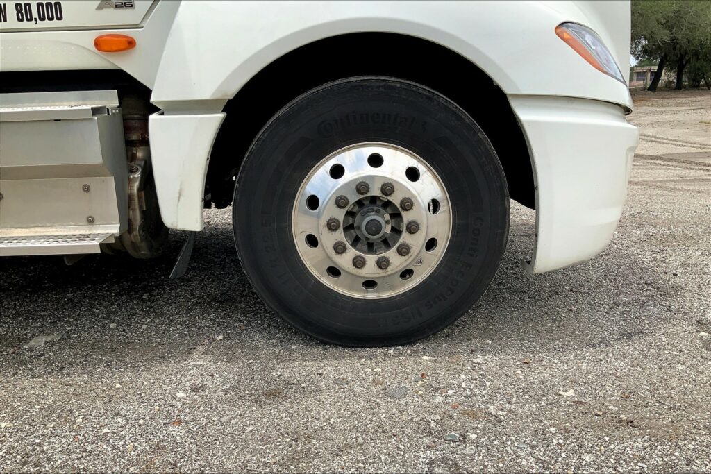 2023 INT LT625 6×4 Sleeper