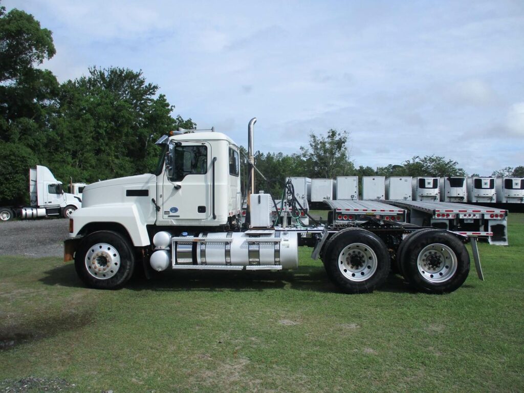 2019 Mack Pinnacle CHU613