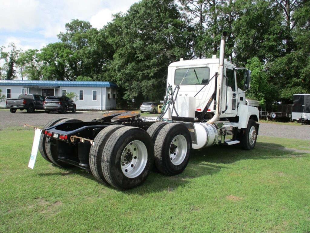 2019 Mack Pinnacle CHU613