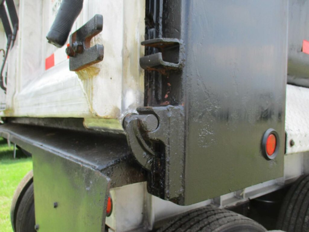 1998 Dorsey 37X96X60 STEEL FRAMELESS END DUMP